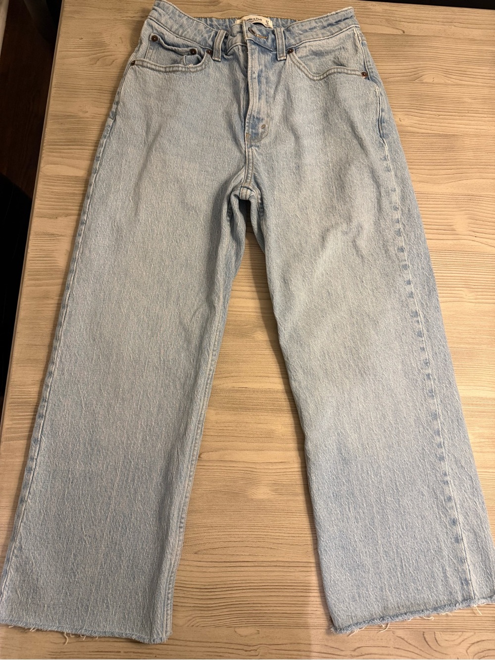Abercrombie Curve Love Cropped Jeans
